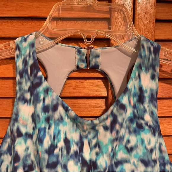 Athleta Women’s Maldives Bra Cup Bikini Top Blue Tie Dye Sz 32B/C - Picture 2 of 6